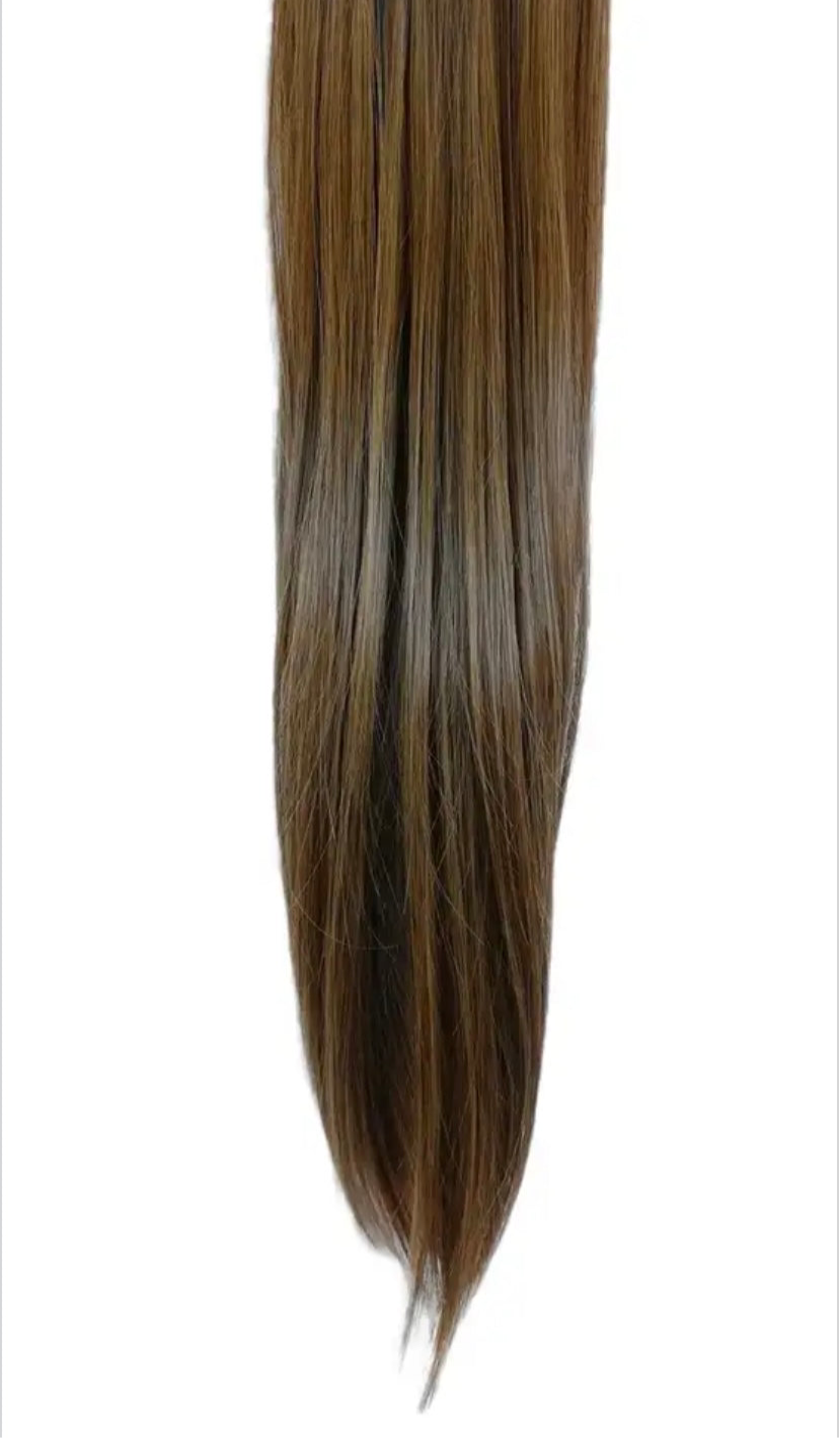 Straight Long Full Head Clip-on Hair Extensions.